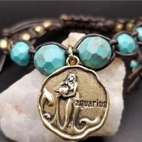 Zodiac astrology aquarius charm bracelet water essence. B322 - Picture 1 of 3